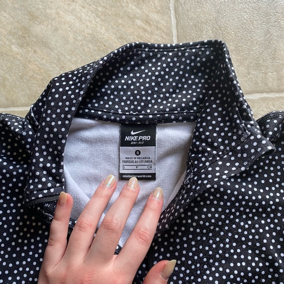 Nike Pro Quarter-Zip - Picture 3 of 3